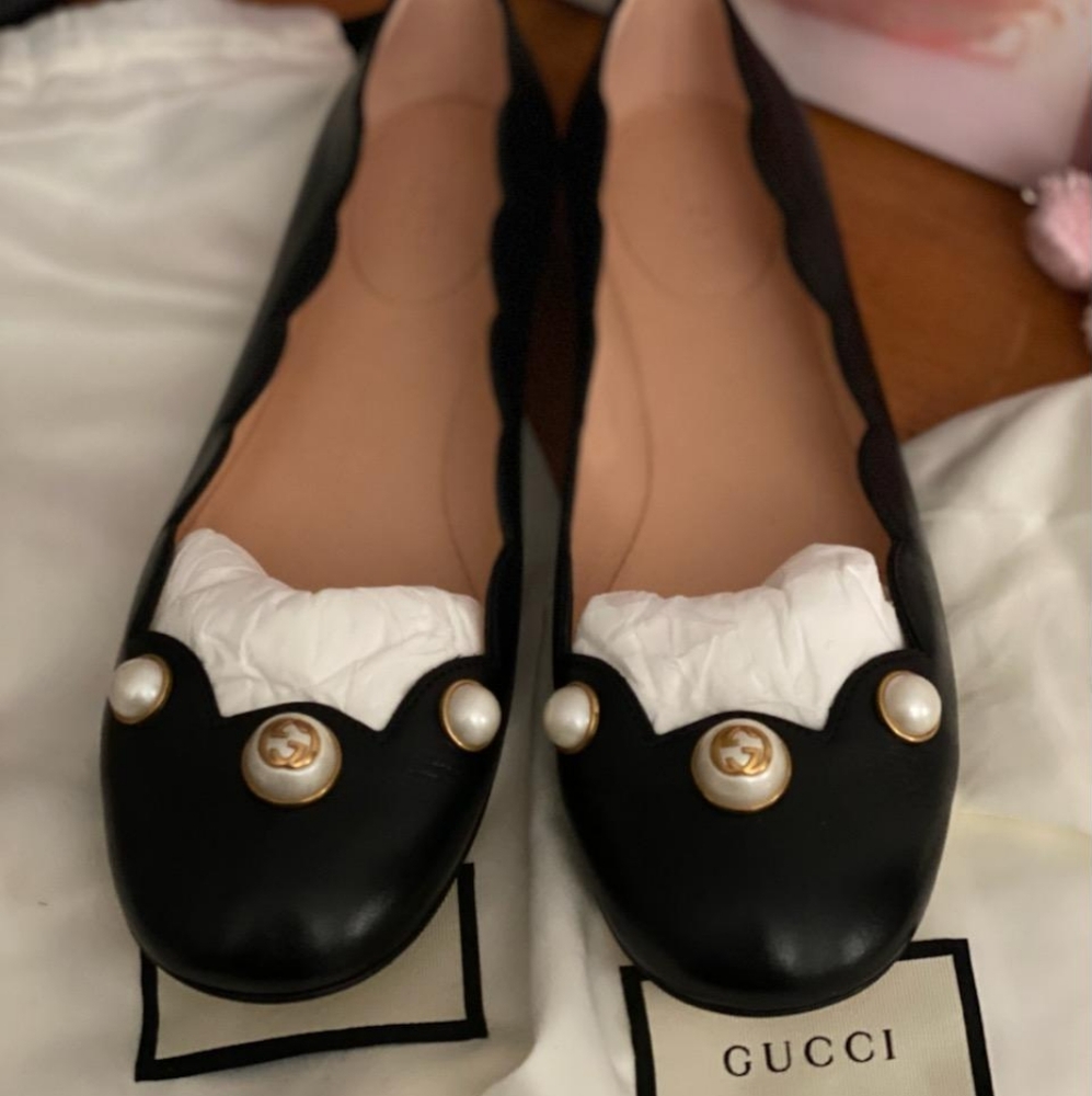 Brand New Gucci Pearl Ballet Flats